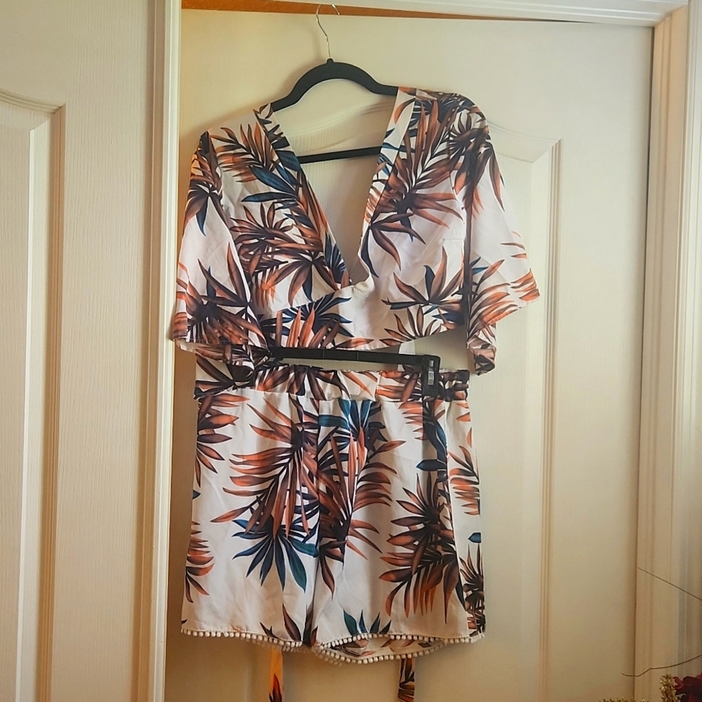 2 piece Tropical Vacation Travel Leisure Outfit Separates Romper